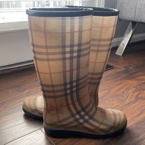Original Burberry rain boots